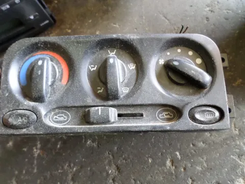 Χειριστήρια Καλοριφέρ για CHEVROLET - DAEWOO MATIZ (2001 - 2005) (M150)