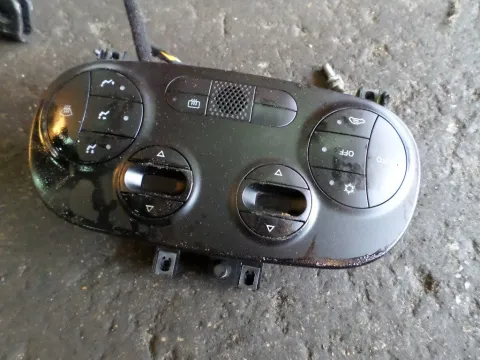Χειριστήρια Καλοριφέρ 735451998 με Κλίμα για FIAT 500 (2007 - ) , (2009 - ) (C) Χειριστήρια Καλοριφέρ 735451998 με Κλίμα για FIAT 500 (2007 - ) , (2009 - ) (C)