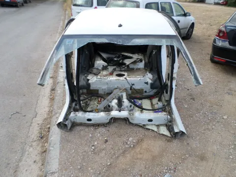 Τροπέτο Πίσω Με Άξονα Χ. ABS με Ρεζερβουάρ για FIAT PUNTO (2003 - 2008) (188) Ηatchback - 5dr *Δ* -  Τροπέτο Πίσω Με Άξονα Χ. ABS με Ρεζερβουάρ για FIAT PUNTO (2003 - 2008) (188) Ηatchback - 5dr *Δ* -