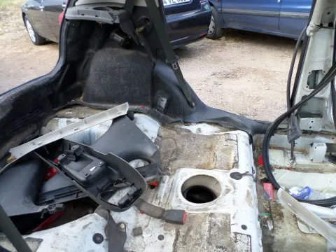 Τροπέτο Πίσω Με Άξονα Χ. ABS με Ρεζερβουάρ για FIAT PUNTO (2003 - 2008) (188) Ηatchback - 5dr *Δ* -  Τροπέτο Πίσω Με Άξονα Χ. ABS με Ρεζερβουάρ για FIAT PUNTO (2003 - 2008) (188) Ηatchback - 5dr *Δ* -