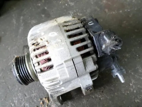 Δυναμό - Εναλλάκτης 373002A110 για HYUNDAI i30 (2007 - 2012) Diesel Δυναμό - Εναλλάκτης 373002A110 για HYUNDAI i30 (2007 - 2012) Diesel