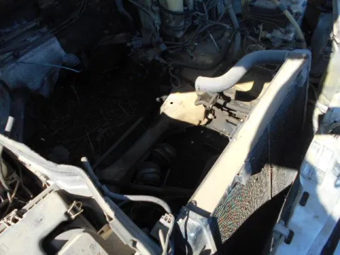 Τροπέτο Εμπρός Δεν Έχει Μηχανή Και Σασμάν για MERCEDES E - CLASS (1985 - 1993) (W124) 2500 (OM 602.962) diesel 126 250 TD Turbo , 2500 (OM 602.962) diesel 126 250 Turbo-D *ΔΒ* - 