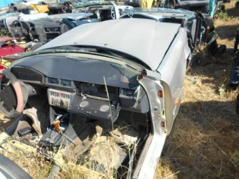 Τροπέτο Εμπρός Δεν Έχει Μηχανή Και Σασμάν για MERCEDES E - CLASS (1985 - 1993) (W124) 2500 (OM 602.962) diesel 126 250 TD Turbo , 2500 (OM 602.962) diesel 126 250 Turbo-D *ΔΒ* - 