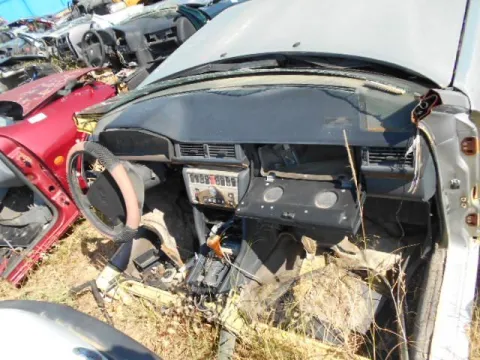 Τροπέτο Εμπρός Δεν Έχει Μηχανή Και Σασμάν για MERCEDES E - CLASS (1985 - 1993) (W124) 2500 (OM 602.962) diesel 126 250 TD Turbo , 2500 (OM 602.962) diesel 126 250 Turbo-D *ΔΒ* - 