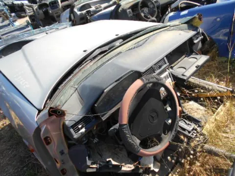 Τροπέτο Εμπρός Δεν Έχει Μηχανή Και Σασμάν για MERCEDES E - CLASS (1985 - 1993) (W124) 2500 (OM 602.962) diesel 126 250 TD Turbo , 2500 (OM 602.962) diesel 126 250 Turbo-D *ΔΒ* - 