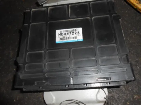 Εγκέφαλος Κινητήρα (MD347228) για MITSUBISHI CARISMA (1996 - 1999) (DA) , (1999 - 2004) (DA) ΤΕΛΑΡΟ ΔΙΑΦΟΡΟΙ *46* Εγκέφαλος Κινητήρα (MD347228) για MITSUBISHI CARISMA (1996 - 1999) (DA) , (1999 - 2004) (DA) ΤΕΛΑΡΟ ΔΙΑΦΟΡΟΙ *46*