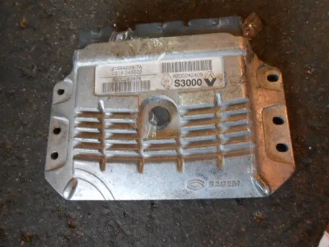 Εγκέφαλος Κινητήρα (8200242405) για RENAULT MEGANE (2002 - 2005) (LM) (KM) (EM) (CM) 1600 (K4M 760) (K4M 761) Petrol 113  ΤΕΛΑΡΟ 7 *244762* Εγκέφαλος Κινητήρα (8200242405) για RENAULT MEGANE (2002 - 2005) (LM) (KM) (EM) (CM) 1600 (K4M 760) (K4M 761) Petrol 113  ΤΕΛΑΡΟ 7 *244762*