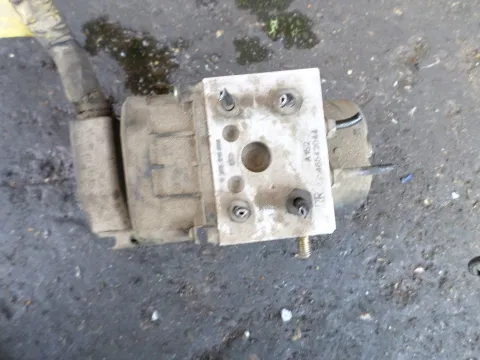 Μονάδα ABS 0265216686 για ALFA ROMEO 146 (1995 - 1998) (930) 1600 (AR 67601) Petrol 120 16V TS , (1999 - 2001) (930) Μονάδα ABS 0265216686 για ALFA ROMEO 146 (1995 - 1998) (930) 1600 (AR 67601) Petrol 120 16V TS , (1999 - 2001) (930)
