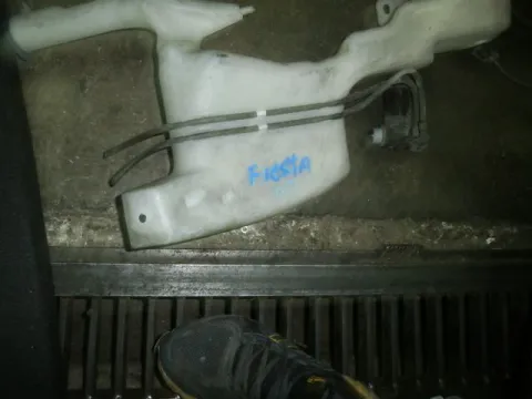 Δοχείο Υαλοκαθαριστήρων Με Μοτέρ για FORD FIESTA (2008 - 2012) Mk6 (JA8) Δοχείο Υαλοκαθαριστήρων Με Μοτέρ για FORD FIESTA (2008 - 2012) Mk6 (JA8)