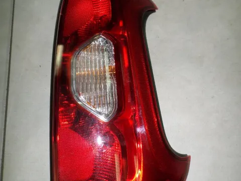 Φανάρι Πίσω Δεξί για FIAT PANDA (2012 - ) ( ) Φανάρι Πίσω Δεξί για FIAT PANDA (2012 - ) ( )