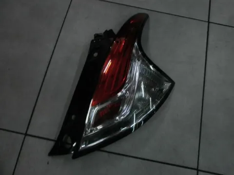 Φανάρι Πίσω Δεξί για LANCIA YPSILON (2012 - ) ( ) Φανάρι Πίσω Δεξί για LANCIA YPSILON (2012 - ) ( )