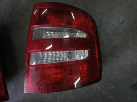 Φανάρι Πίσω Δεξί για SKODA FABIA (2000 - 2004) (6Y) Sedan - 4dr Φανάρι Πίσω Δεξί για SKODA FABIA (2000 - 2004) (6Y) Sedan - 4dr