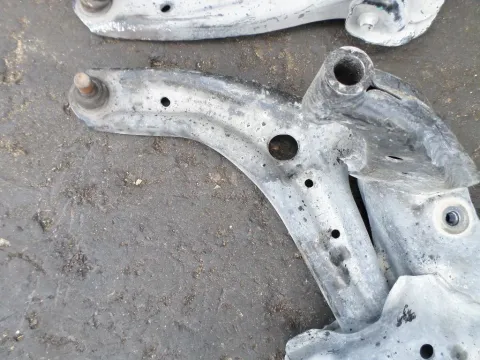 Ψαλίδι Εμπρός Αριστερό για FORD FIESTA (2008 - 2012) Mk6 (JA8) Ψαλίδι Εμπρός Αριστερό για FORD FIESTA (2008 - 2012) Mk6 (JA8)