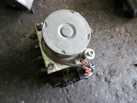 Μονάδα ABS 0265231464 για TOYOTA AVENSIS (2003 - 2006) (T250) Μονάδα ABS 0265231464 για TOYOTA AVENSIS (2003 - 2006) (T250)