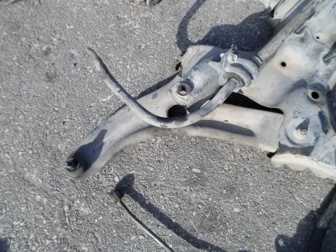 Ψαλίδι Εμπρός Αριστερό για HYUNDAI i20 (2009 - 2011) Ψαλίδι Εμπρός Αριστερό για HYUNDAI i20 (2009 - 2011)