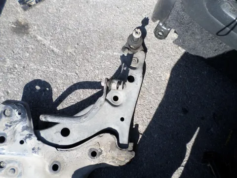 Ψαλίδι Εμπρός Αριστερό για TOYOTA COROLLA (1997 - 1999) (A111) Ψαλίδι Εμπρός Αριστερό για TOYOTA COROLLA (1997 - 1999) (A111)