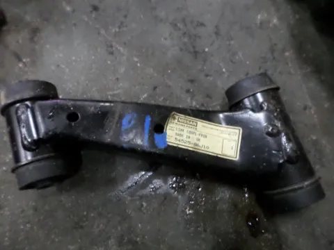 Ψαλίδι Εμπρός Αριστερό Άνω για NISSAN PRIMERA (1994 - 1996) (P10) Ψαλίδι Εμπρός Αριστερό Άνω για NISSAN PRIMERA (1994 - 1996) (P10)