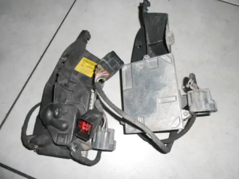 Πλακέτα Φανού XENON Σετ για VOLVO C70 (2007 - 2010) Πλακέτα Φανού XENON Σετ για VOLVO C70 (2007 - 2010)