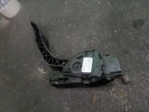 Πετάλ Γκαζιού 8V219F836AA για FORD FIESTA (2008 - 2012) Mk6 (JA8) Πετάλ Γκαζιού 8V219F836AA για FORD FIESTA (2008 - 2012) Mk6 (JA8)