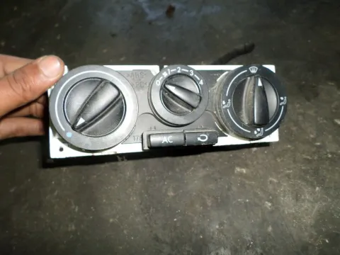 Χειριστήρια Καλοριφέρ για SEAT IBIZA (1999 - 2002) (6K) Χειριστήρια Καλοριφέρ για SEAT IBIZA (1999 - 2002) (6K)