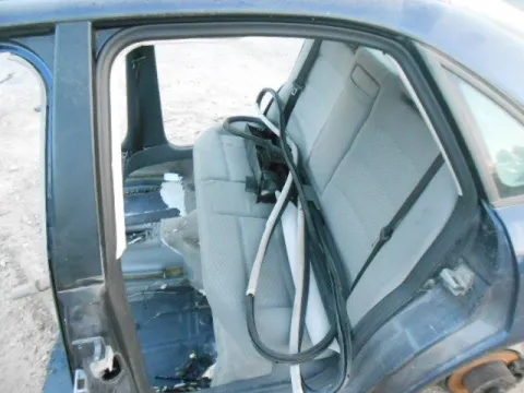 Τροπέτο Πίσω Με Άξονα για AUDI A4 (1995 - 1998) (8D) Sedan - 4dr , (1999 - 2001) (8D) *Δ* -  Τροπέτο Πίσω Με Άξονα για AUDI A4 (1995 - 1998) (8D) Sedan - 4dr , (1999 - 2001) (8D) *Δ* -