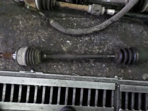 Ημιαξόνιο Εμπρός Δεξί για SUBARU IMPREZA (1997 - 2000) (GC) Ημιαξόνιο Εμπρός Δεξί για SUBARU IMPREZA (1997 - 2000) (GC)