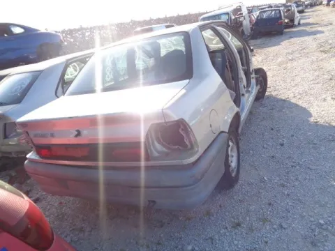 Τροπέτο Αμάξι κομπλέ Με Μηχανή Και Σασμάν (E6J 700) για RENAULT 19 (1992 - 1995) (L53) (B53) (C53) (L53) Sedan - 4dr (Chamade) 1400 (E6J 700) Petrol 78 *ΔΒ* - 