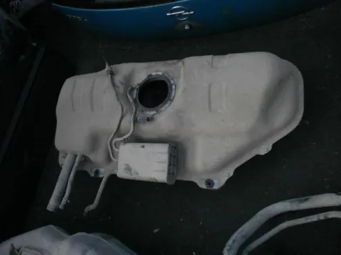 Δεξαμενή Καυσίμου (Ρεζερβουάρ) για HYUNDAI ACCENT (2006 - (MC) *Δ* 37508 Δεξαμενή Καυσίμου (Ρεζερβουάρ) για HYUNDAI ACCENT (2006 - (MC) *Δ* 37508