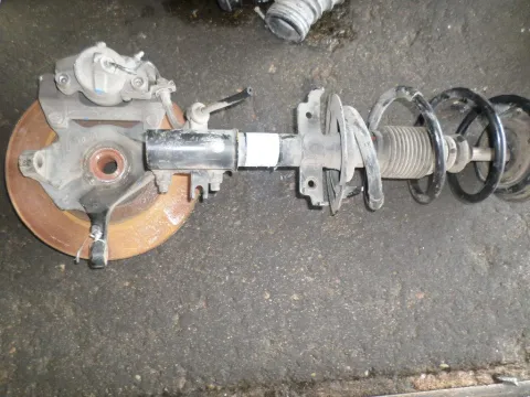 Άκρο Πλήρες Εμπρός Δεξί Με ABS για RENAULT LAGUNA (1998 - 2001) (B56) Άκρο Πλήρες Εμπρός Δεξί Με ABS για RENAULT LAGUNA (1998 - 2001) (B56)