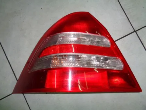 Φανάρι Πίσω Αριστερό για MERCEDES C - CLASS (2000 - 2003) (W203) Sedan - 4dr Φανάρι Πίσω Αριστερό για MERCEDES C - CLASS (2000 - 2003) (W203) Sedan - 4dr