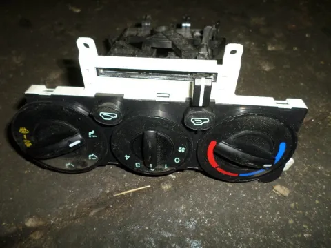 Χειριστήρια Καλοριφέρ για HYUNDAI GETZ (2002 - 2005) (TB) Χειριστήρια Καλοριφέρ για HYUNDAI GETZ (2002 - 2005) (TB)