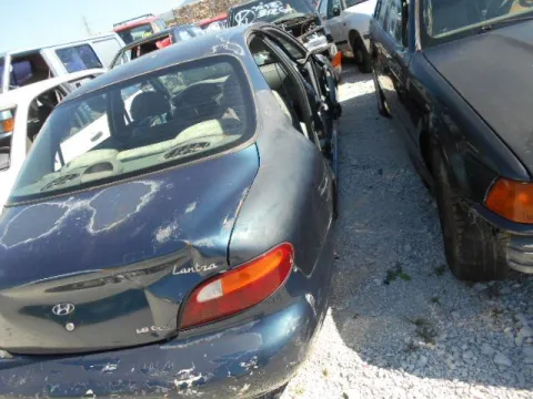 Τροπέτο Αμάξι Χώριs Mηχανή Και Σασμάν για HYUNDAI LANTRA (1995 - 1998) (J2) Sedan - 4dr *Δ* -  Τροπέτο Αμάξι Χώριs Mηχανή Και Σασμάν για HYUNDAI LANTRA (1995 - 1998) (J2) Sedan - 4dr *Δ* -