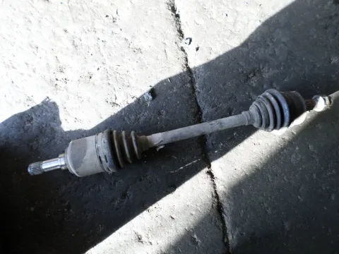 Ημιαξόνιο Εμπρός Αριστερό για FIAT PUNTO (1999 - 2003) (188) Ημιαξόνιο Εμπρός Αριστερό για FIAT PUNTO (1999 - 2003) (188)