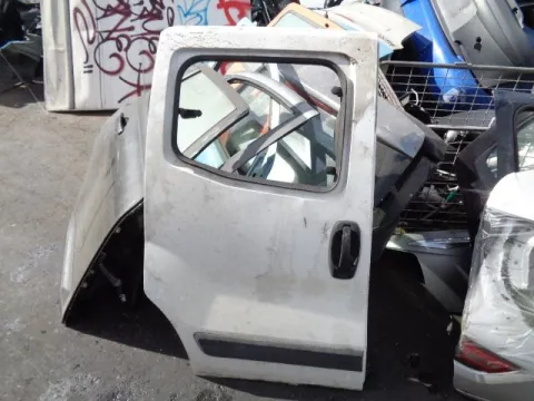 Πόρτα Δεξιά Συρόμενη Με Τζάμι για FIAT FIORINO (2008 -) , QUBO (2008 - ) , PEUGEOT BIPPER (2008 -) (AA_) *Γ* Πόρτα Δεξιά Συρόμενη Με Τζάμι για FIAT FIORINO (2008 -) , QUBO (2008 - ) , PEUGEOT BIPPER (2008 -) (AA_) *Γ*