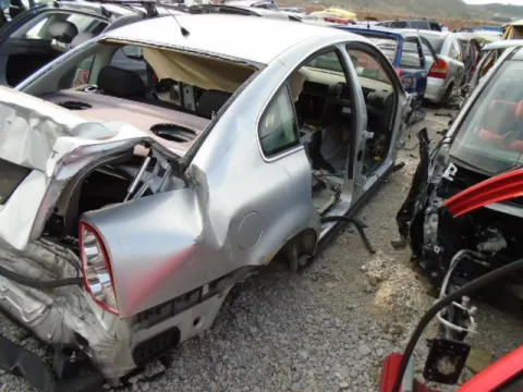 Τροπέτο Πίσω Χωρίς Άξονα Με Θόλουs Και Σασί για VW PASSAT (2000 - 2005) (3B3) Sedan - 4dr *Δ* Τροπέτο Πίσω Χωρίς Άξονα Με Θόλουs Και Σασί για VW PASSAT (2000 - 2005) (3B3) Sedan - 4dr *Δ*