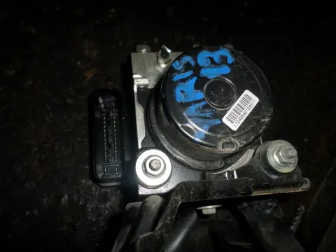 Μονάδα ABS 445400D100 για TOYOTA YARIS (2012 - ) ( ) 1400 Diesel D4-D 90hp Μονάδα ABS 445400D100 για TOYOTA YARIS (2012 - ) ( ) 1400 Diesel D4-D 90hp