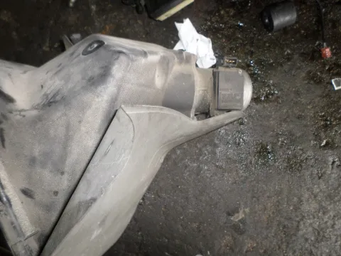 Μετρητής Μάζας Αέρος (MAF - LUFT - AIR FLOW) 037906461B για AUDI A4 (1995 - 1998) (8D) Μετρητής Μάζας Αέρος (MAF - LUFT - AIR FLOW) 037906461B για AUDI A4 (1995 - 1998) (8D)
