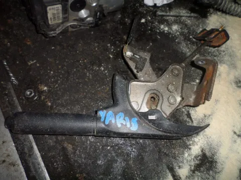 Χειρόφρενο για TOYOTA YARIS (2006 - 2009) (KL9) Χειρόφρενο για TOYOTA YARIS (2006 - 2009) (KL9)