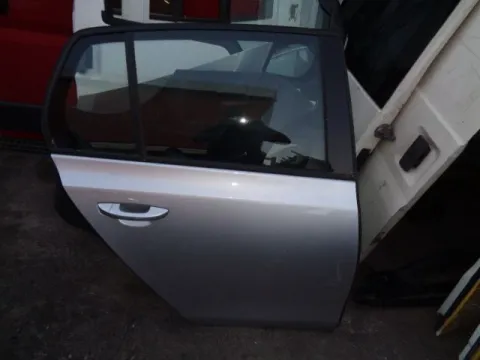Πόρτα Πίσω Δεξιά για VW GOLF (2009 - 2013) Mk6 (5K1) *Ε* Πόρτα Πίσω Δεξιά για VW GOLF (2009 - 2013) Mk6 (5K1) *Ε*