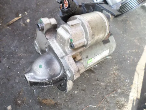 Μίζα 8V2111000AB για FORD FIESTA (2008 - 2012) Mk6 (JA8) 1400 (F6JD) Diesel 68 TDCi Μίζα 8V2111000AB για FORD FIESTA (2008 - 2012) Mk6 (JA8) 1400 (F6JD) Diesel 68 TDCi