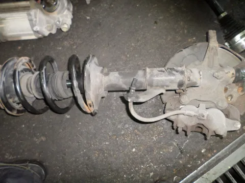 Άκρο Πλήρες Εμπρός Αριστερό για NISSAN SERENA (1997 - 2001) (C23) 2300 (LD23) diesel 75 Άκρο Πλήρες Εμπρός Αριστερό για NISSAN SERENA (1997 - 2001) (C23) 2300 (LD23) diesel 75