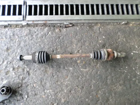 Ημιαξόνιο Εμπρός Αριστερό για TOYOTA AYGO (2009 - 2013) (B10) , PEUGEOT 107 (2010 - 2013) , CITROEN C1 (2009 - 2012) (P) Ημιαξόνιο Εμπρός Αριστερό για TOYOTA AYGO (2009 - 2013) (B10) , PEUGEOT 107 (2010 - 2013) , CITROEN C1 (2009 - 2012) (P)