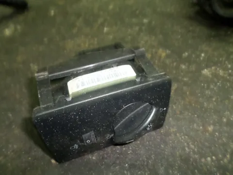 Διακόπτης Φώτων για FORD FOCUS (2004 - 2008) Mk2a (DA3 - C307) Διακόπτης Φώτων για FORD FOCUS (2004 - 2008) Mk2a (DA3 - C307)