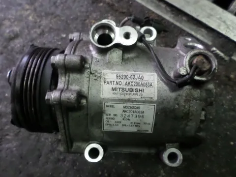 Συμπιεστής A-C (Κομπρέσορας) για SUZUKI SWIFT (2006 - 2008) (RS) Συμπιεστής A-C (Κομπρέσορας) για SUZUKI SWIFT (2006 - 2008) (RS)