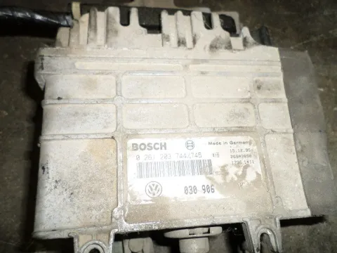 Εγκέφαλος Κινητήρα 0261203744 για VW POLO (1994 - 1999) (6N1) ΤΕΛΑΡΟ 8*253675 Εγκέφαλος Κινητήρα 0261203744 για VW POLO (1994 - 1999) (6N1) ΤΕΛΑΡΟ 8*253675