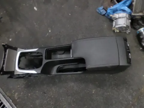 Υποβραχιόνιο(Τεμπέλης) για OPEL INSIGNIA (2008 - 2014) *Γ* Υποβραχιόνιο(Τεμπέλης) για OPEL INSIGNIA (2008 - 2014) *Γ*