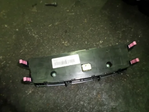 Χειριστήρια Καλοριφέρ με Κλίμα για TOYOTA AVENSIS (2006 - 2008) (T250) 1600 3ZZ-FE petrol 110 VVT-i , 1600 (3ZZ-FE) petrol 110 (ZZT250) VVT-i -  Χειριστήρια Καλοριφέρ με Κλίμα για TOYOTA AVENSIS (2006 - 2008) (T250) 1600 3ZZ-FE petrol 110 VVT-i , 1600 (3ZZ-FE) petrol 110 (ZZT250) VVT-i -