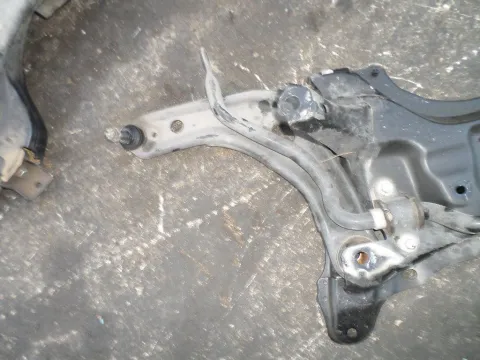 Ψαλίδι Εμπρός Αριστερό για TOYOTA YARIS (2012 - ) ( ) 1400 Diesel D4-D 90hp Ψαλίδι Εμπρός Αριστερό για TOYOTA YARIS (2012 - ) ( ) 1400 Diesel D4-D 90hp