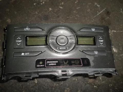 Χειριστήρια Καλοριφέρ με Κλίμα για TOYOTA AVENSIS (2009 - 2012) (T270) Χειριστήρια Καλοριφέρ με Κλίμα για TOYOTA AVENSIS (2009 - 2012) (T270)