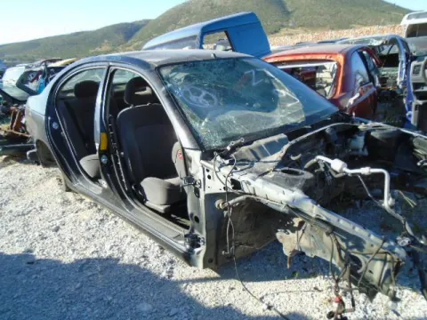 Τροπέτο Αμάξι Δεν Έχει Μηχανή Και Σασμάν για TOYOTA AVENSIS (1997 - 2000) (T220) Sedan - 4dr *Δ* -  Τροπέτο Αμάξι Δεν Έχει Μηχανή Και Σασμάν για TOYOTA AVENSIS (1997 - 2000) (T220) Sedan - 4dr *Δ* -
